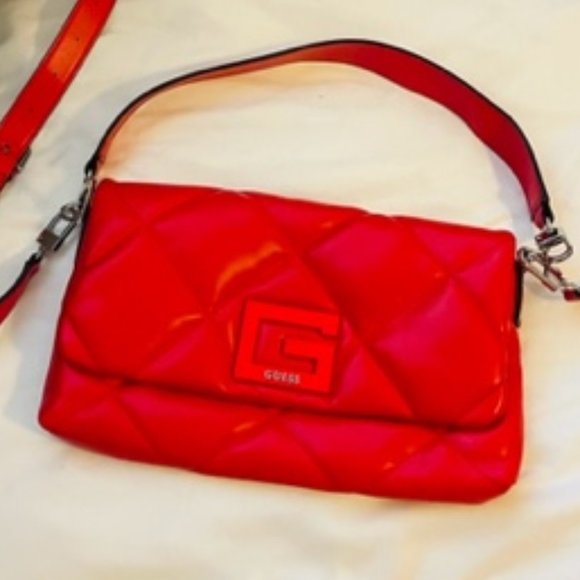 GUESS Red Brightside Quilted Shoulder Bag - Picture 4 of 4